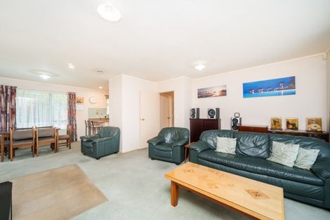 Photo of property in 3 Logan Place, Kelvin Grove, Palmerston North, 4414