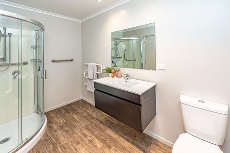 Photo of property in Caversham Park, 2/7 Caversham Road, Westmere, Whanganui, 4501