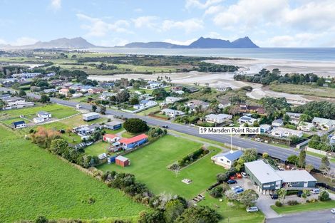 Photo of property in 19 Marsden Point Road, Ruakaka, 0116