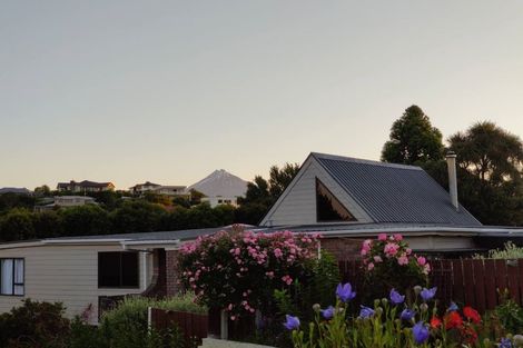 Photo of property in 179 Govett Avenue, Frankleigh Park, New Plymouth, 4310