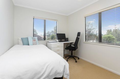 Photo of property in 26a Niccol Avenue, Narrow Neck, Auckland, 0624