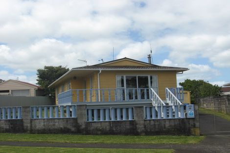 Photo of property in 68 Finlayson Avenue, Clendon Park, Auckland, 2103