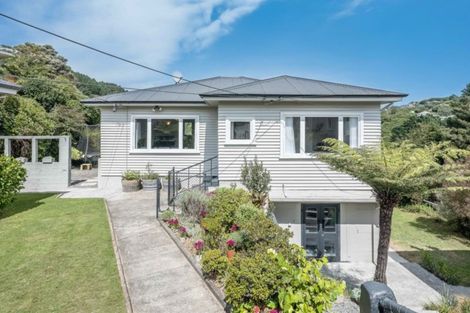 Photo of property in 40 Dominion Park Street, Johnsonville, Wellington, 6037