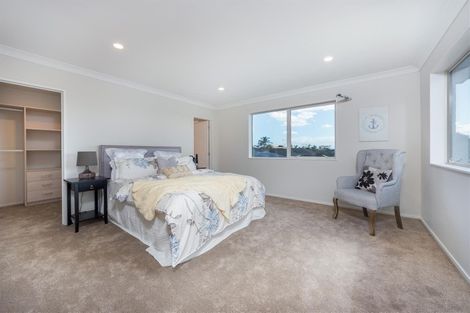Photo of property in 70 Donegal Park Drive, Flat Bush, Auckland, 2019