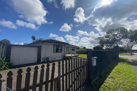 Photo of property in 1/194 Te Irirangi Drive, Flat Bush, Auckland, 2023