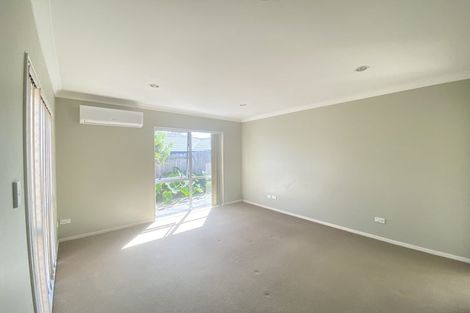 Photo of property in 29 Toledo Avenue, Henderson, Auckland, 0612