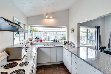 Photo of property in 10 Cardiff Place, Tamatea, Napier, 4112