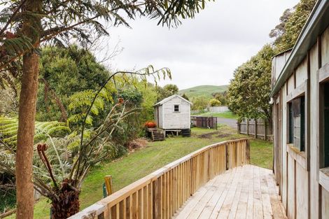 Photo of property in 353 Kahuterawa Road, Linton, Palmerston North, 4472