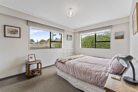 Photo of property in 44 Norfolk Crescent, Otaki Beach, Otaki, 5512