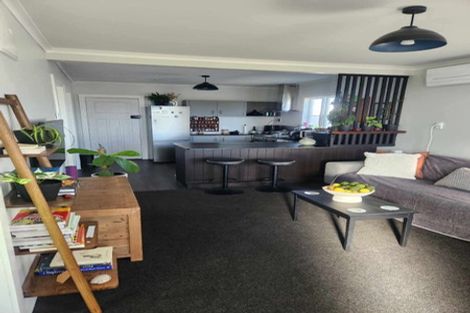 Photo of property in 2 Dawick Street, Foxton Beach, Foxton, 4815