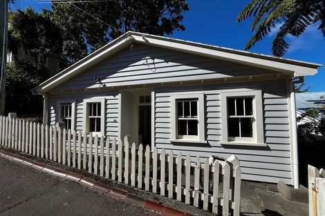 Photo of property in 35 Glenbervie Terrace, Thorndon, Wellington, 6011