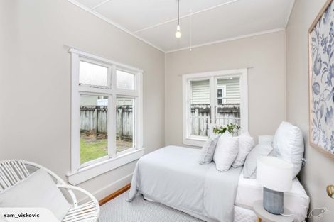 Photo of property in 14 Pukenui Street, Strandon, New Plymouth, 4312