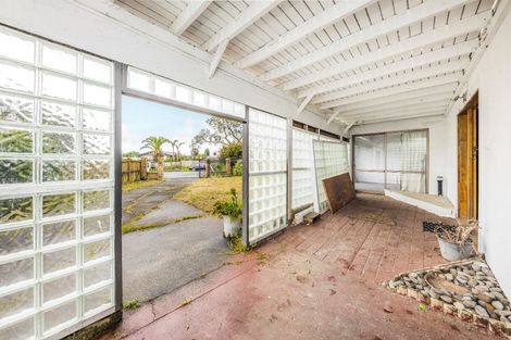 Photo of property in 11 Tomlin Place, Mangere East, Auckland, 2024