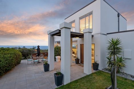 Photo of property in 11 Godley Drive, Scarborough, Christchurch, 8081