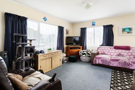 Photo of property in 10 Katterns Street, Katikati, 3129