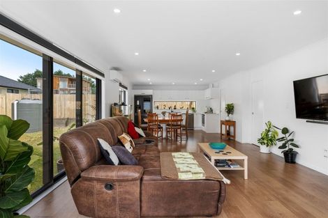 Photo of property in 37 Urumaraki Avenue, Helensville, 0800