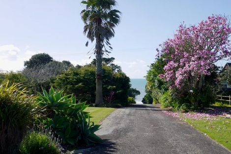Photo of property in 18 Onaero Beach Road, Onaero, Waitara, 4383