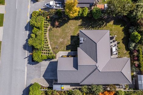 Photo of property in 14 Morning Star Terrace, Arthurs Point, Queenstown, 9371