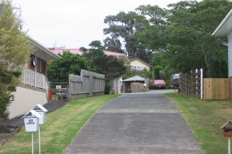Photo of property in 1/37 Holland Road, Hillcrest, Auckland, 0627
