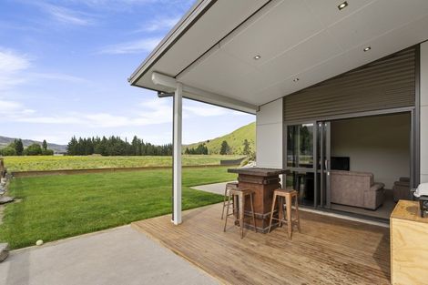 Photo of property in 48 Perriam Place, Mount Pisa, Cromwell, 9383