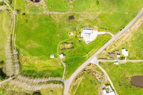 Photo of property in 67 Te Pahi River Drive, Paparoa, 0583