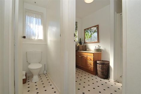 Photo of property in 8 Larchmont Grove, Totara Park, Upper Hutt, 5018