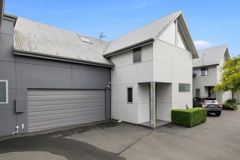 Photo of property in 2/1010 Colombo Street, St Albans, Christchurch, 8014