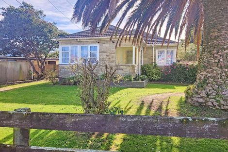 Photo of property in 15 Hunter Street, Taita, Lower Hutt, 5011