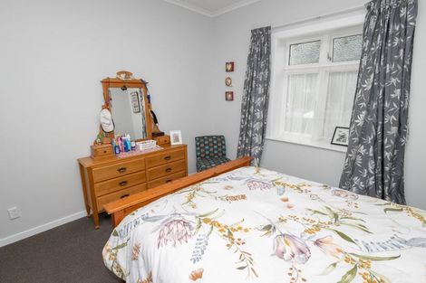Photo of property in 190 Derwent Street, Island Bay, Wellington, 6023