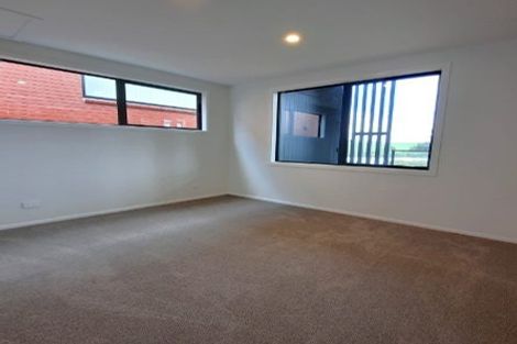 Photo of property in 62 Fort Lincoln Loop, Karaka, Papakura, 2113