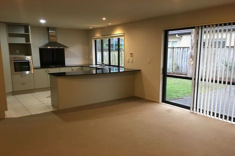 Photo of property in 9 Oakville Avenue, Flat Bush, Auckland, 2016