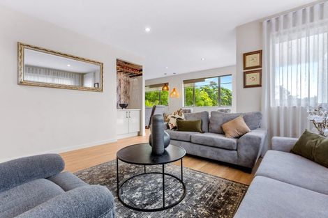 Photo of property in 2 Treetops Way, Bayview, Auckland, 0629