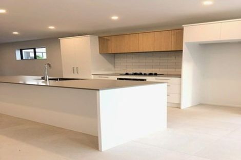 Photo of property in 19 Whimbrel Road, Flat Bush, Auckland, 2019