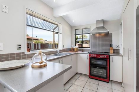 Photo of property in 18c Mulberry Place, Redwood, Christchurch, 8051