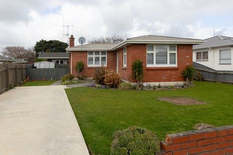 Photo of property in 16 Aberdeen Avenue, Takaro, Palmerston North, 4412
