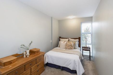 Photo of property in 3/99 Aikmans Road, Merivale, Christchurch, 8014