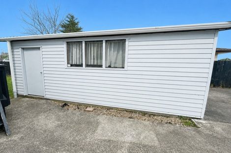 Photo of property in 2/25 Melleray Place, Randwick Park, Auckland, 2105