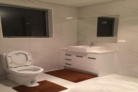 Photo of property in 43 Rosewell Crescent, Flat Bush, Auckland, 2019