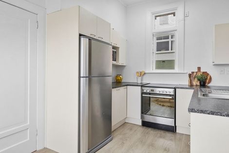 Photo of property in 117 Oakwood Avenue, Balaclava, Dunedin, 9011