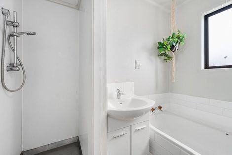 Photo of property in 9 Karamea Crescent, Kelvin Grove, Palmerston North, 4414