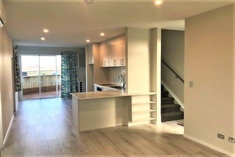 Photo of property in 39 Lockheed Street, Hobsonville, Auckland, 0618