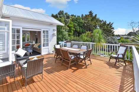 Photo of property in 10 Trentham Road, Papakura, 2110