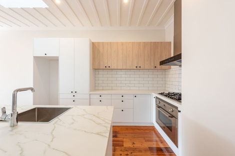 Photo of property in 62 Hawker Street, Mount Victoria, Wellington, 6011