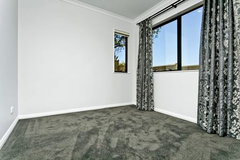 Photo of property in 23a Kyle Road, Greenhithe, Auckland, 0632