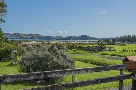 Photo of property in 119 Huaroa Street, Coromandel, 3506