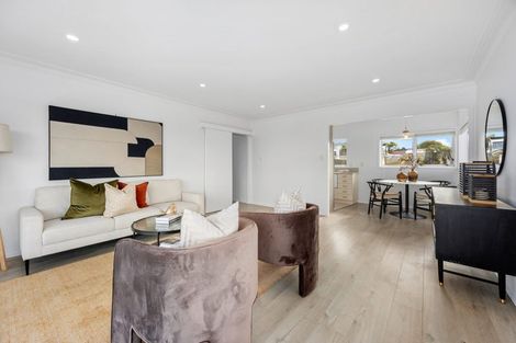 Photo of property in 1/15 Zion Road, Birkenhead, Auckland, 0626