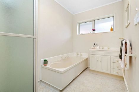 Photo of property in 2/237 Stokes Valley Road, Stokes Valley, Lower Hutt, 5019