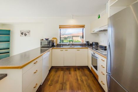 Photo of property in 14 Wood Leigh, Paraparaumu Beach, Paraparaumu, 5032