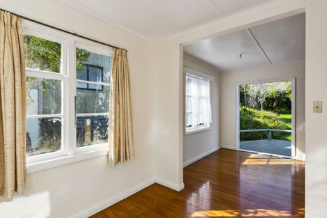 Photo of property in 11 Winara Avenue, Waikanae, 5036