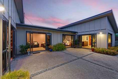 Photo of property in 148 Field Way, Waikanae Beach, Waikanae, 5036